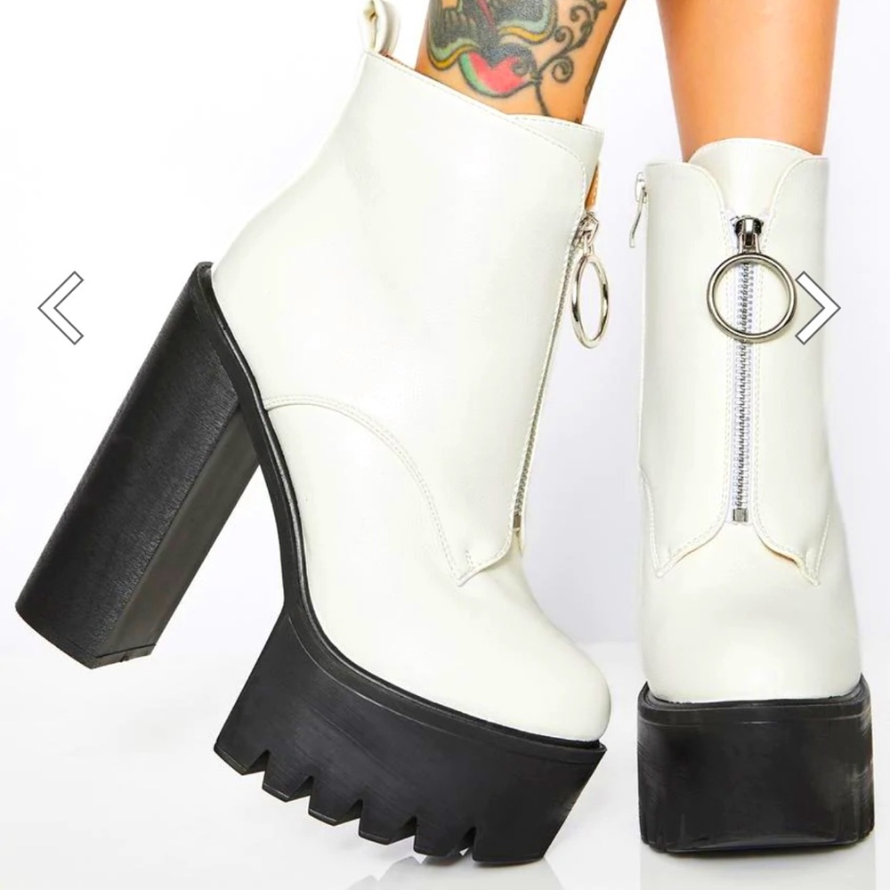 NWOT Lamoda Pure Freestyle Platform Boots White size 40/9